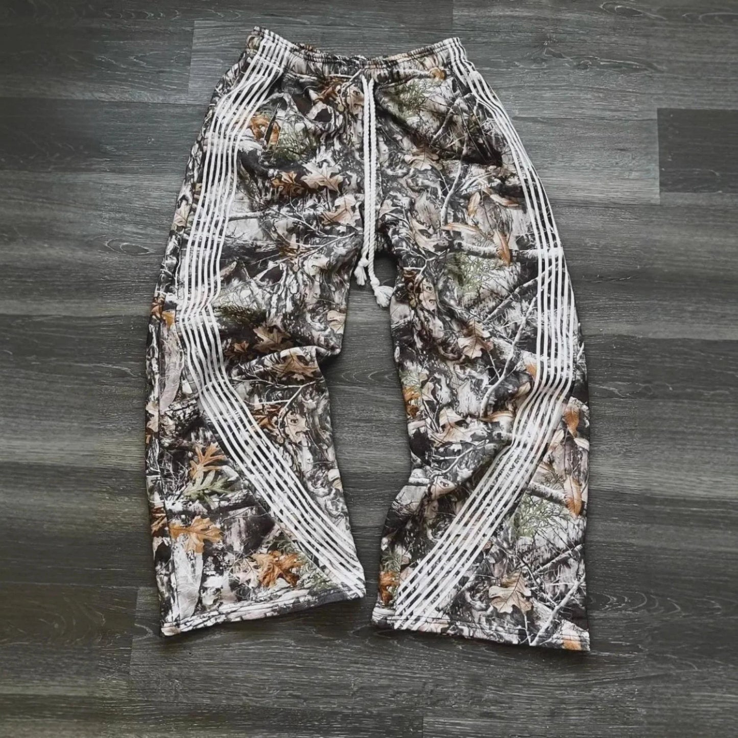 Stripped Baggy Sweatpants -Green/Red-